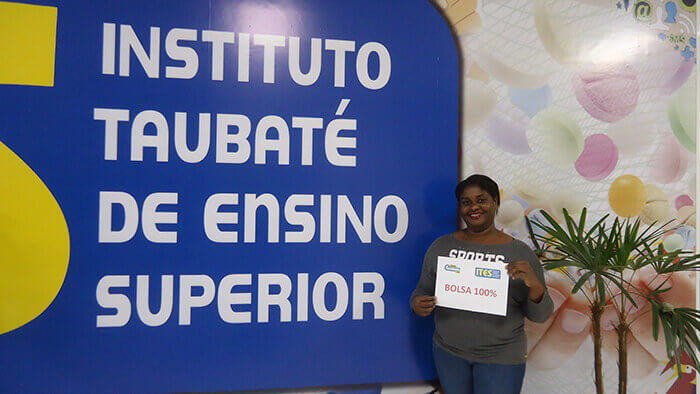 Candidata Premiada no Concurso de Bolsas do ITES